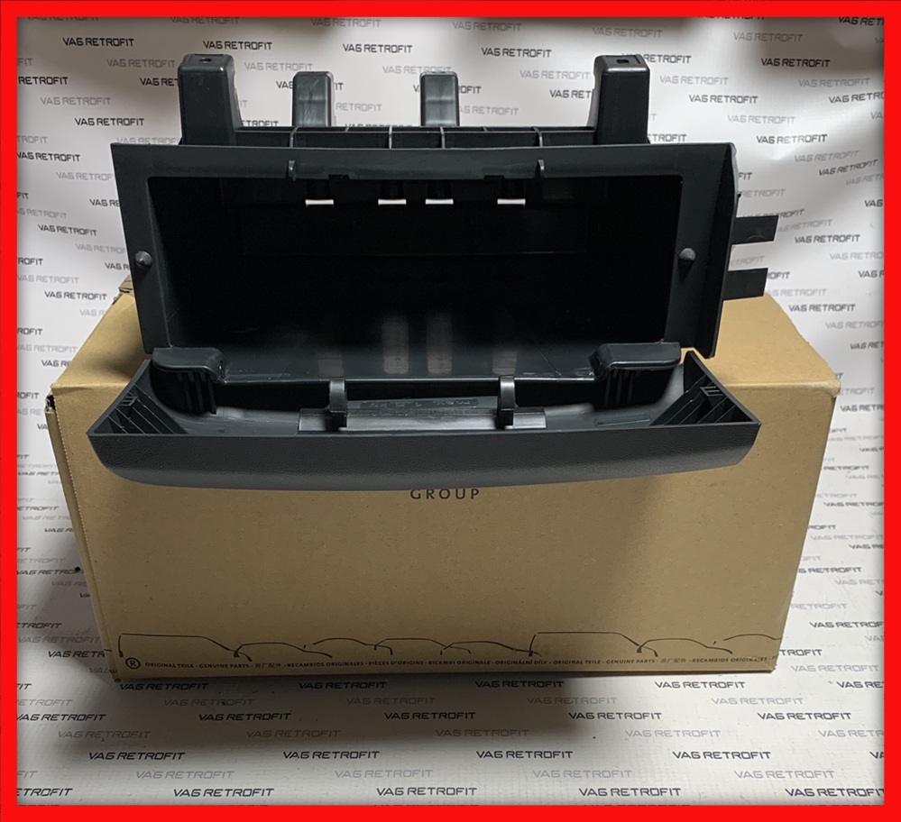 Poza 4 - Compartiment / Sertar Sub Scaun Dreapta Pasager Skoda Octavia 2 II