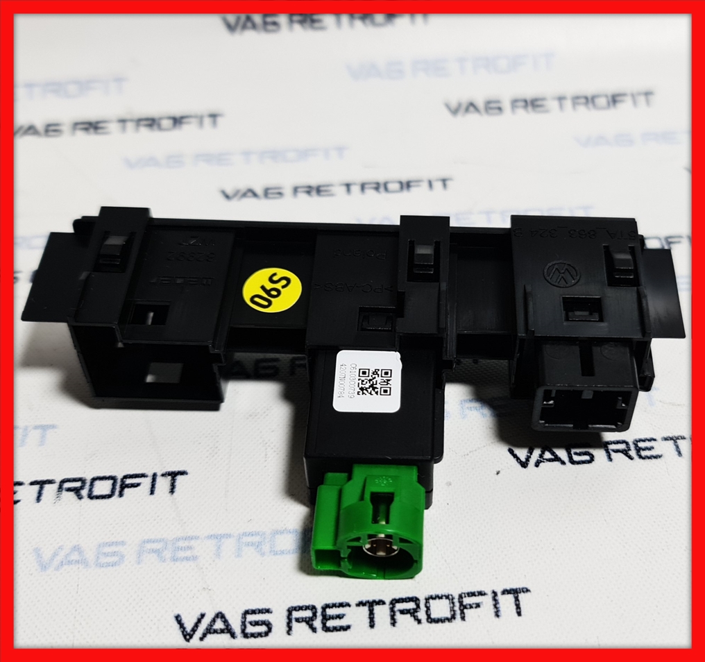 Poza 4 - Mufa USB CARPLAY Android Auto App Connect AUX VW Touran 5TA