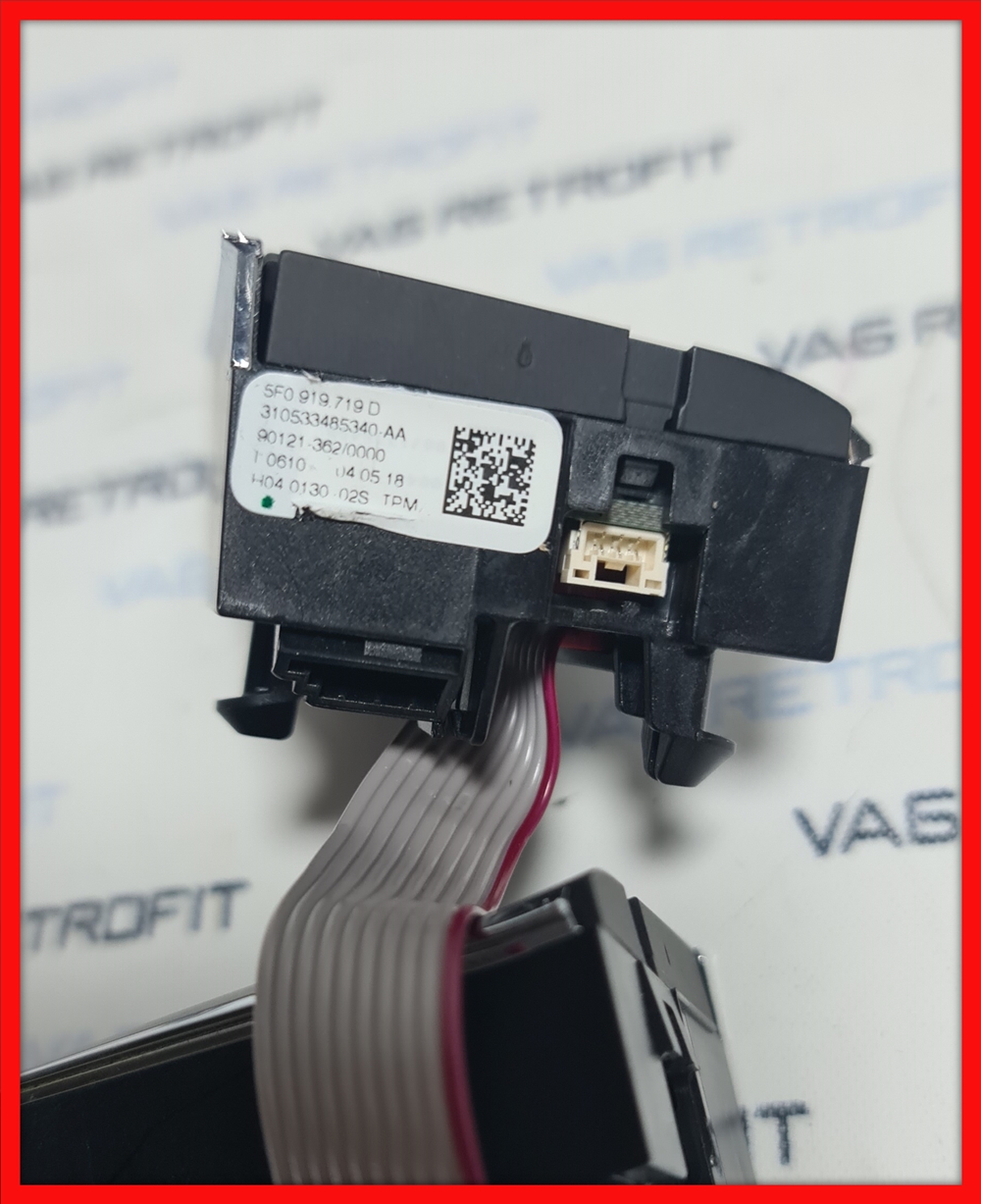 Poza 4 - Comenzi Volan Seat Ateca Arona 5F Leon Ibiza Toledo 5F0919719D / 5F0 919 719 D Poza 4 - Comenzi Volan Seat Ateca Arona 5F Leon Ibiza Toledo 5F0919719D / 5F0 919 719 D