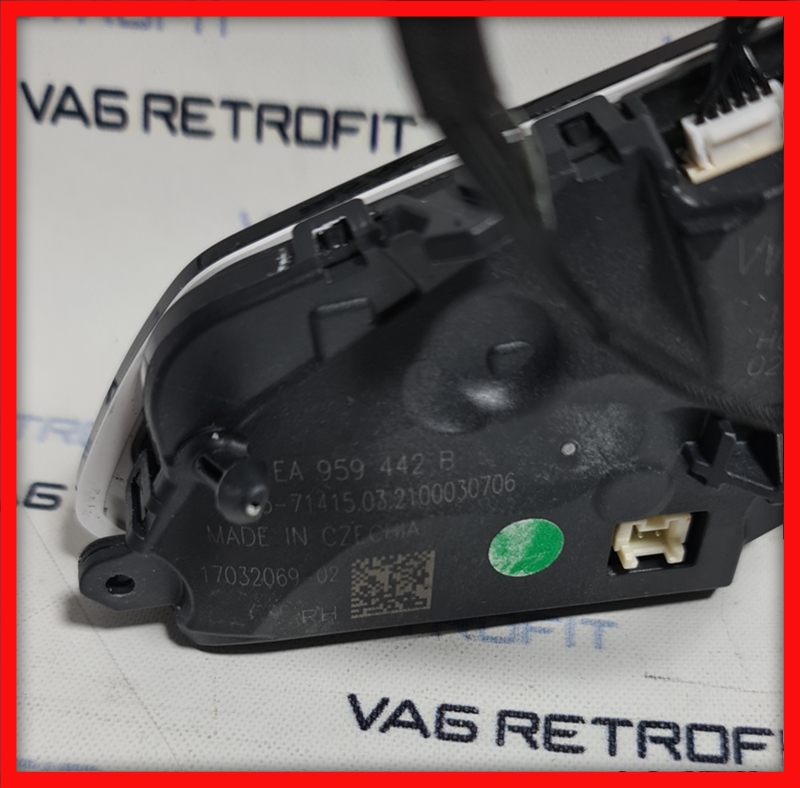 Poza 4 - Comenzi Volan Digitale Touch VW Golf 8 1EA959442B 1EA 959 442 B 