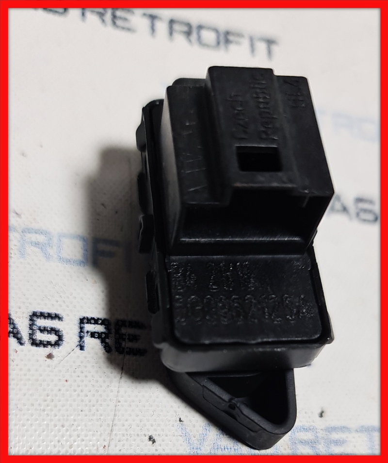 Poza 4 - Buton Inchidere / Deschidere Blocare Usi VW Golf 7 VII