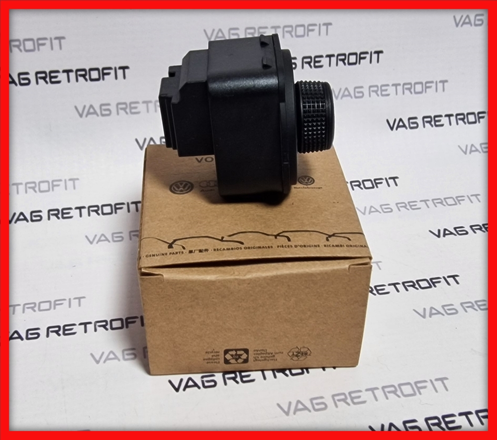 Poza 3 - Buton Reglaj Oglinzi Cu Rabatare Skoda Octavia 3 5E0959565C 5E0 959 565 C Poza 3 - Buton Reglaj Oglinzi Cu Rabatare Skoda Octavia 3 5E0959565C 5E0 959 565 C