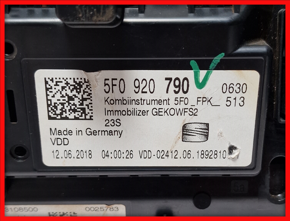 Poza 6 - Ceasuri Bord Plasma Seat Leon 5F Ateca Bord Digital Ceas Plasma 5F0920790