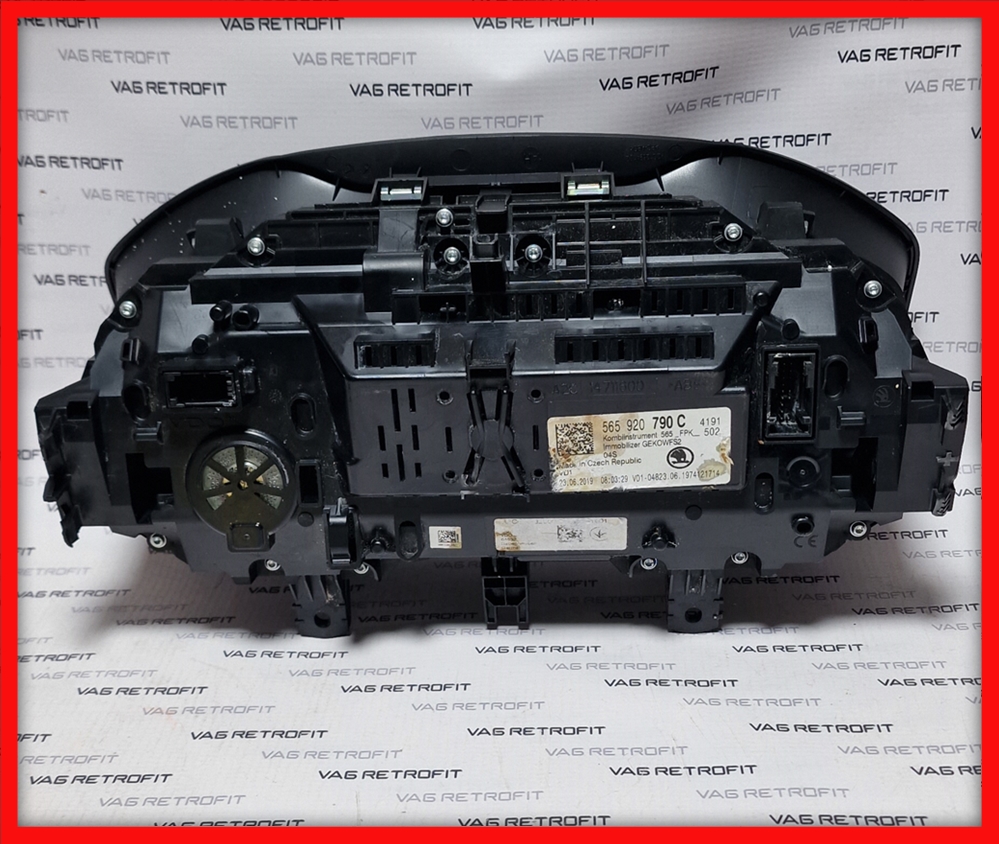 Poza 6 - Bord Digital Skoda Karoq Kodiaq Ceasuri Virtual Cockpit AID Ceasuri Plasma 565920790C Poza 6 - Bord Digital Skoda Karoq Kodiaq Ceasuri Virtual Cockpit AID Ceasuri Plasma 565920790C