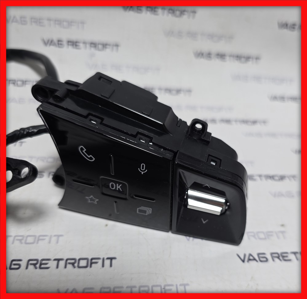 Poza 2 - 255506575R 5747091 Comenzi Volan Renault 5 E-Tech Electric Clio Captur Poza 2 - 255506575R 5747091 Comenzi Volan Renault 5 E-Tech Electric Clio Captur