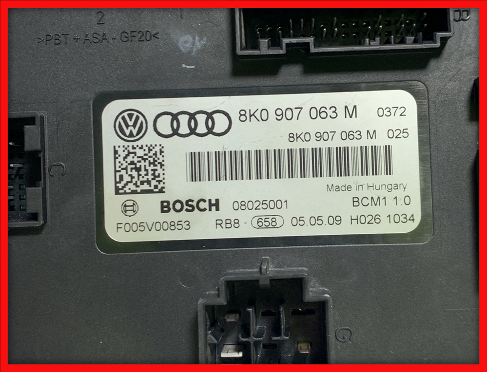 Poza 2 - Modul Calculator Confort BCM Bordnetz Audi A4 B8 8K0907063M 8K0 907 063 M Poza 2 - Modul Calculator Confort BCM Bordnetz Audi A4 B8 8K0907063M 8K0 907 063 M