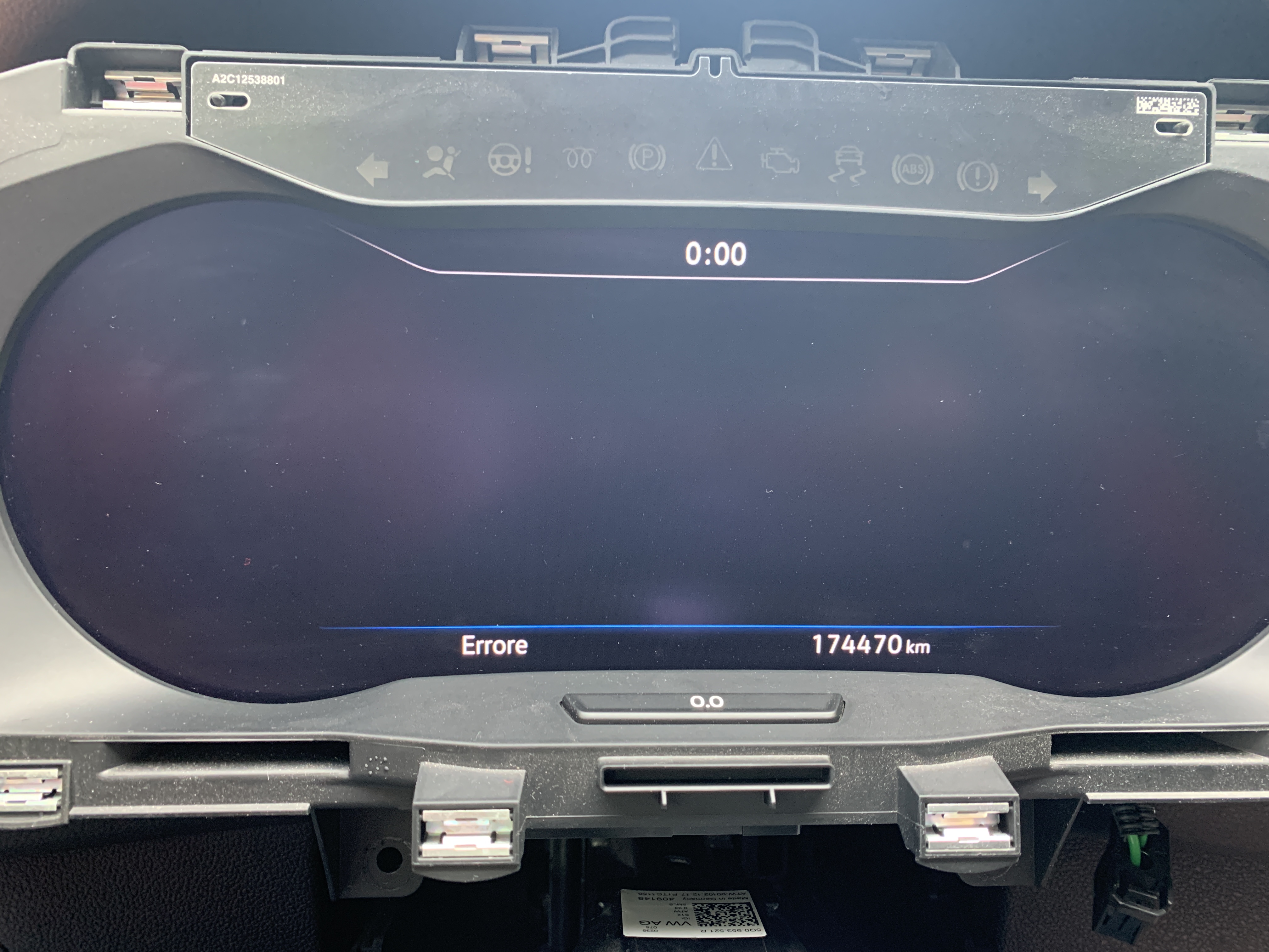 Montare 2 - Reparatie Eroare B2000 41 Ceasuri Digitale Tablou De Bord Atelier Front Assist Indisponibil VW Passat Tiguan 