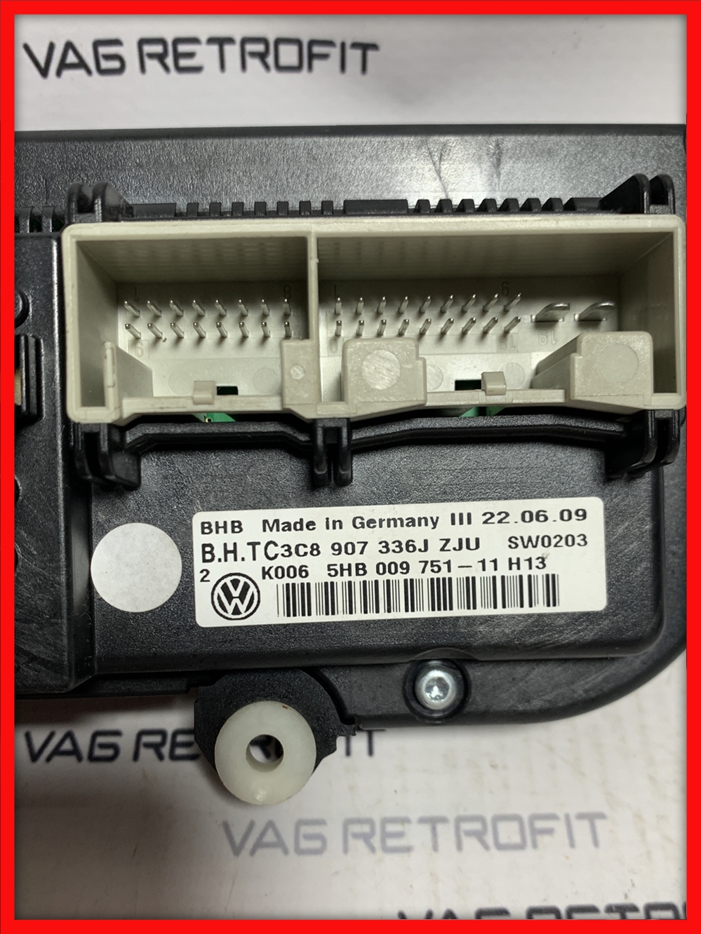Poza 6 - Panou Clima Climatronic VW Passat B6 Golf Tiguan 3C8907336J 3C8 907 336 J Poza 6 - Panou Clima Climatronic VW Passat B6 Golf Tiguan 3C8907336J 3C8 907 336 J