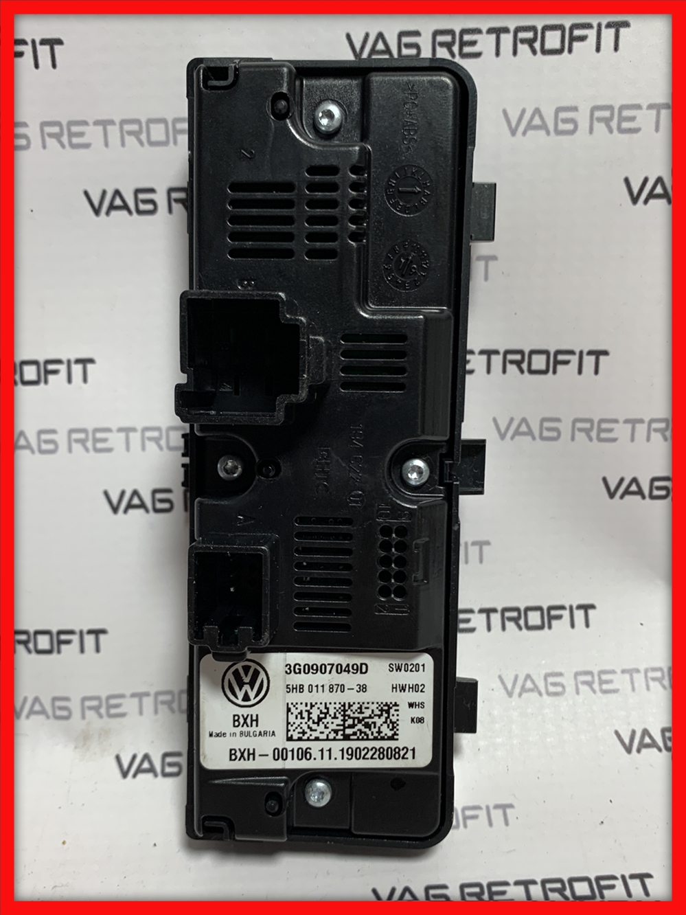Poza 4 - Panou climatronic cotiera spate VW Passat B8 3G0907049D 3G0 907 049 D Poza 4 - Panou climatronic cotiera spate VW Passat B8 3G0907049D 3G0 907 049 D