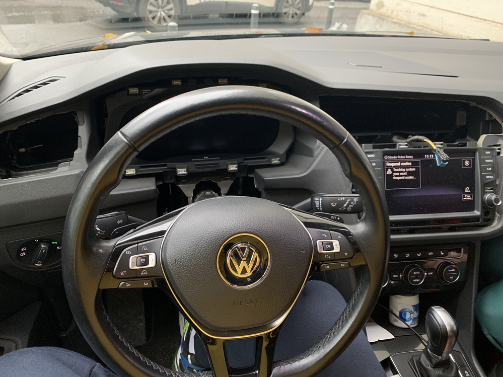 Activare 7 - Reparatie Ceasuri Digitale VW Tiguan 2015 2016 2017 Error Instrument Cluster Workshop Front Assist not available Montare 7 - Reparatie Ceasuri Digitale VW Tiguan 2015 2016 2017 Error Instrument Cluster Workshop Front Assist not available