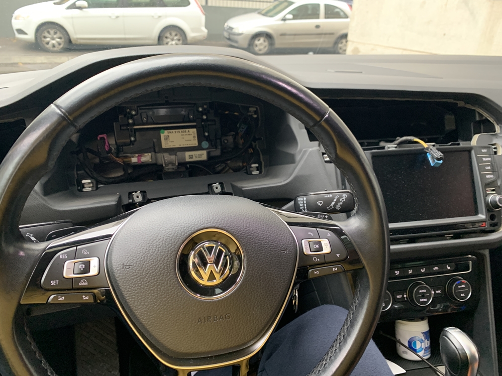 Activare 8 - Reparatie Ceasuri Digitale VW Tiguan 2015 2016 2017 Error Instrument Cluster Workshop Front Assist not available Montare 8 - Reparatie Ceasuri Digitale VW Tiguan 2015 2016 2017 Error Instrument Cluster Workshop Front Assist not available