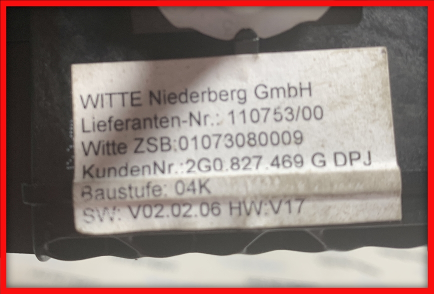 Poza 6 - Camera Spate Marsarier VW Polo 2G Emblema FLIP ORIGINALA 2G0827469G