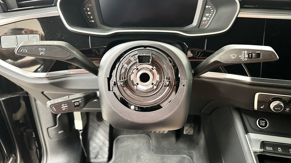 Montare 4 - AUDI Q3 2020 Activare ACC Adaptive Cruise Control radar 2Q0907572 2Q0980653B