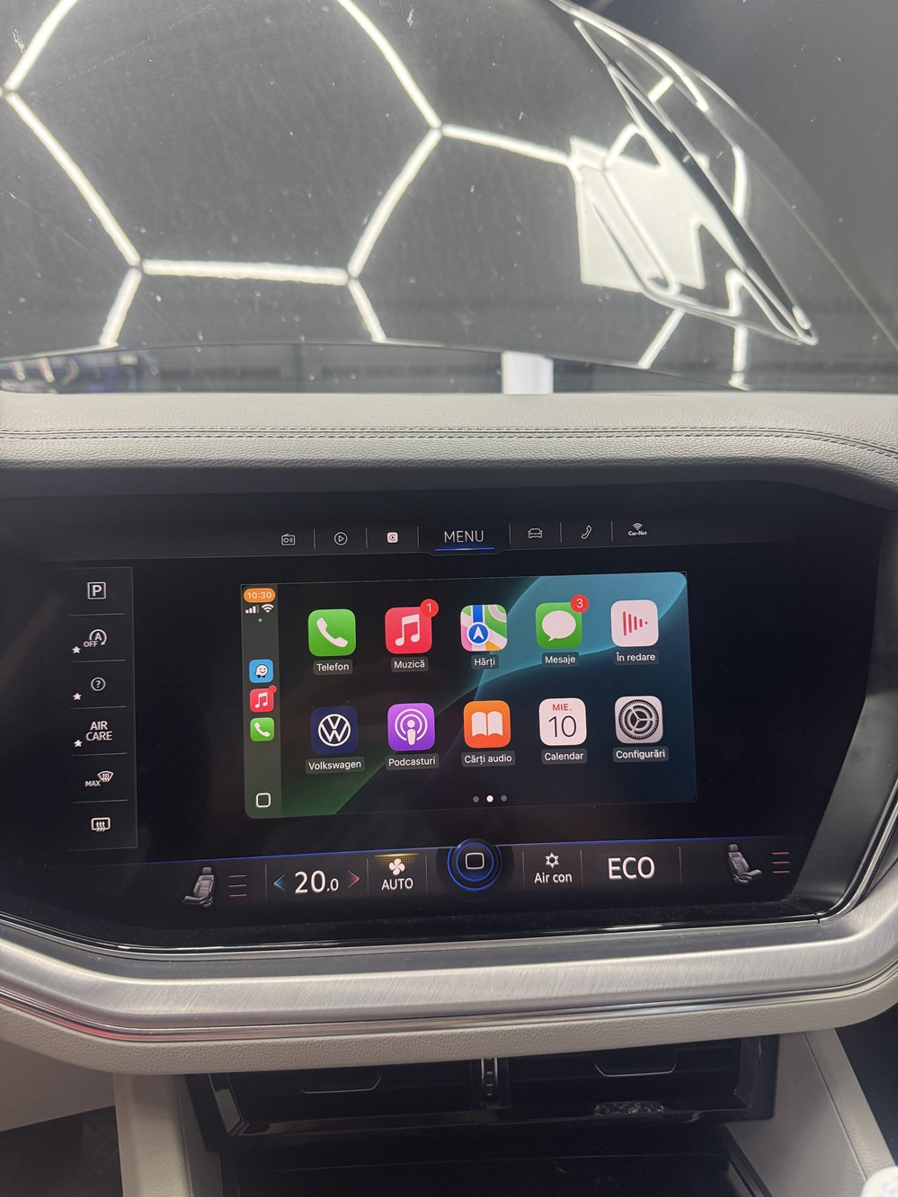 Montare 2 - Activare Apple Carplay Android Auto Full Screen VW Touareg III CR 2023 Sector 1 Bucuresti