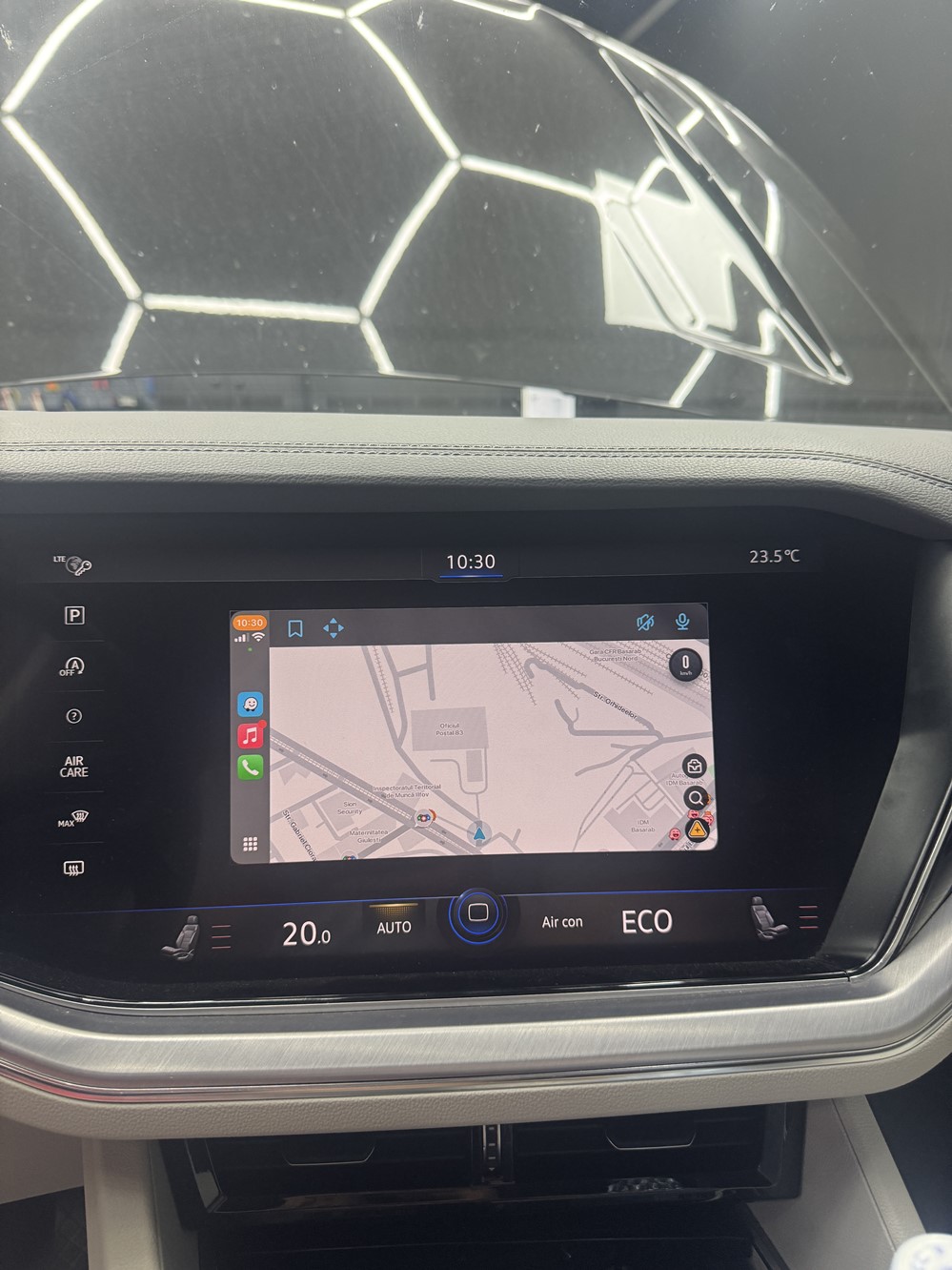 Montare 3 - Activare Apple Carplay Android Auto Full Screen VW Touareg III CR 2023 Sector 1 Bucuresti