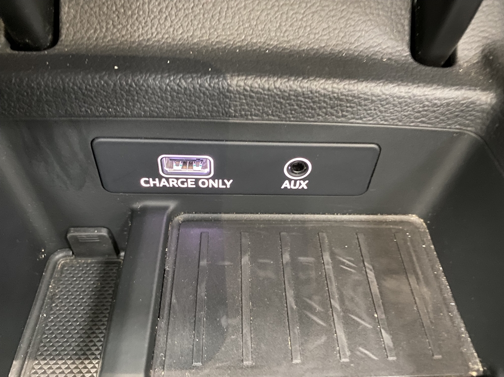 Activare 2 - Audi A4 B9 2017 Activare Apple Carplay Android Auto Port USB 2 Sloturi Montare 2 - Audi A4 B9 2017 Activare Apple Carplay Android Auto Port USB 2 Sloturi
