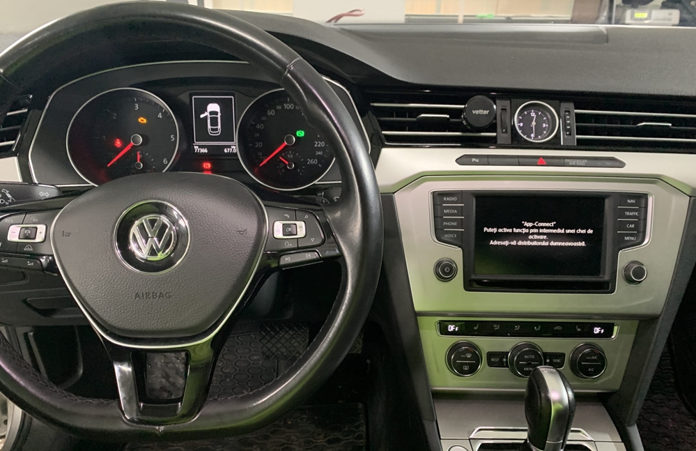 Activare 3 - Activare Apple Carplay Android Auto VW Passat B8 2016 Waze Google Maps Youtube Montare 3 - Activare Apple Carplay Android Auto VW Passat B8 2016 Waze Google Maps Youtube