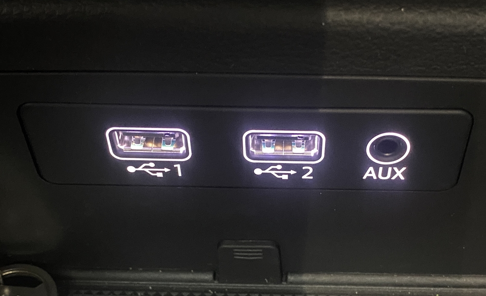 Montare 5 - Audi A4 B9 2017 Activare Apple Carplay Android Auto Whatsapp Waze Google Maps