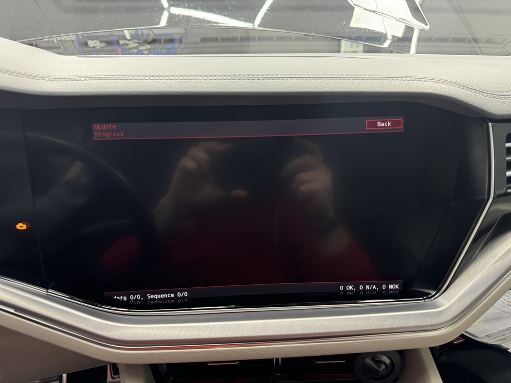 Montare 4 - Activare Apple Carplay Wireless Full Screen VW Touareg III CR 2020 In Bucuresti Sector 1 2 3 4 5 6