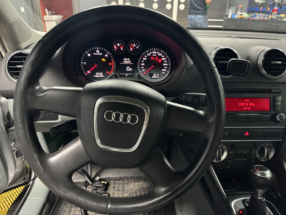 Activare 7 - Audi A3 8P 2012 Retrofit Instalare Activare Pilot Automat Cruise Control Tempomat Bord Computer Montare 7 - Audi A3 8P 2012 Retrofit Instalare Activare Pilot Automat Cruise Control Tempomat Bord Computer