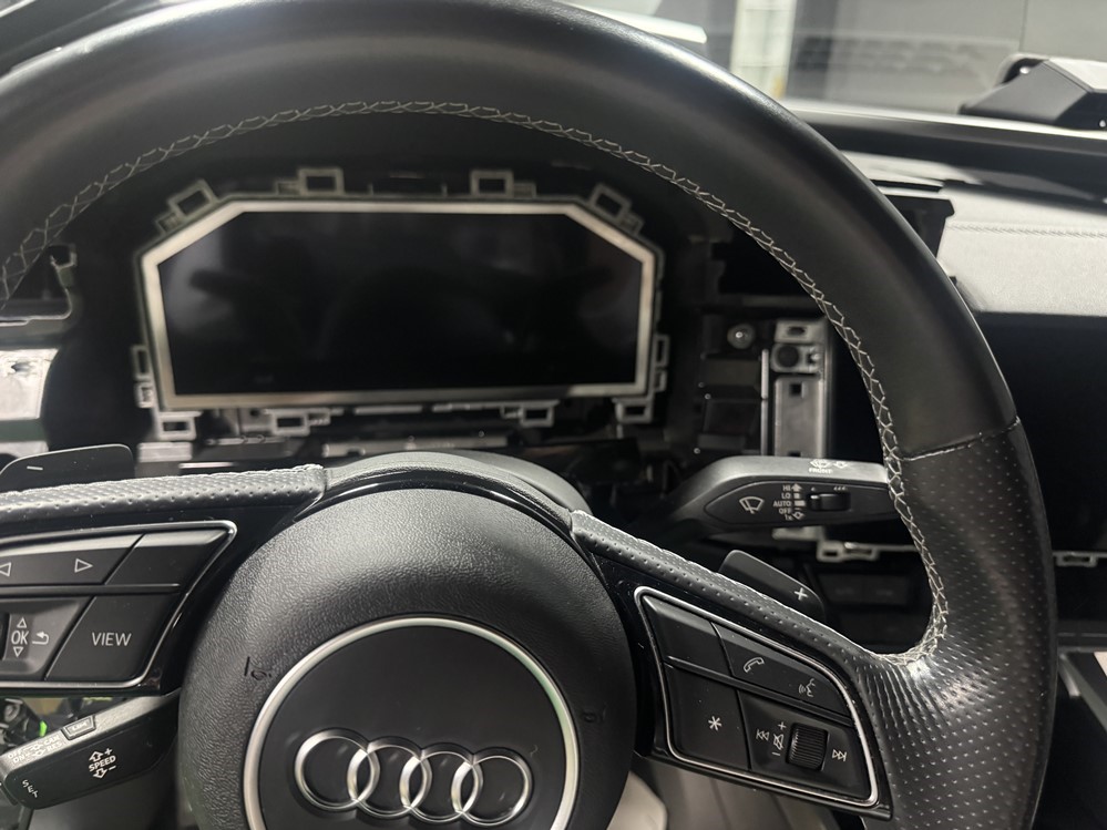 Activare 9 - Audi A3 8Y 2022 Reparatie Ceasuri Bord Digitale Imagine Distorsionata Ecran Negru Montare 9 - Audi A3 8Y 2022 Reparatie Ceasuri Bord Digitale Imagine Distorsionata Ecran Negru