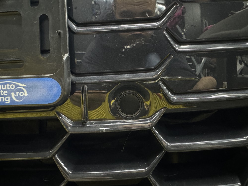 Montare 11 - Audi A3 8Y 2023 Instalare Senzori Parcare Fata Originali Camera Spate Highline Originala