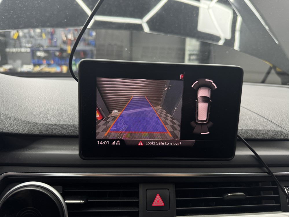 Montare 8 - Audi A4 B9 2016 Montare Camera Spate Marsarier Originala Port USB Activare Apple Carplay Android Auto