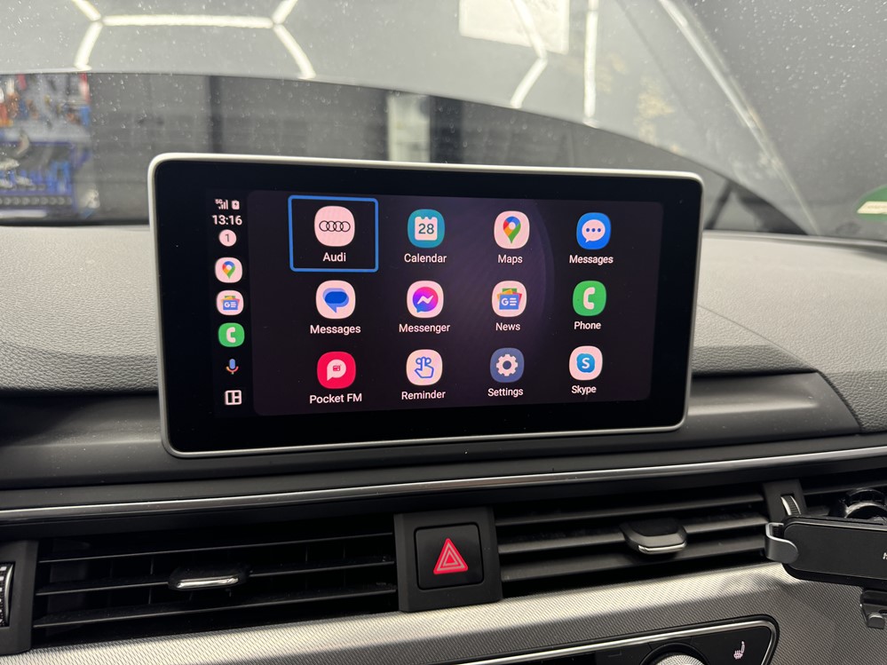 Montare 8 - Audi A4 B9 2017 Instalare Port USB 2 Sloturi Apple Carplay Android Auto Waze Google Maps Bucuresti