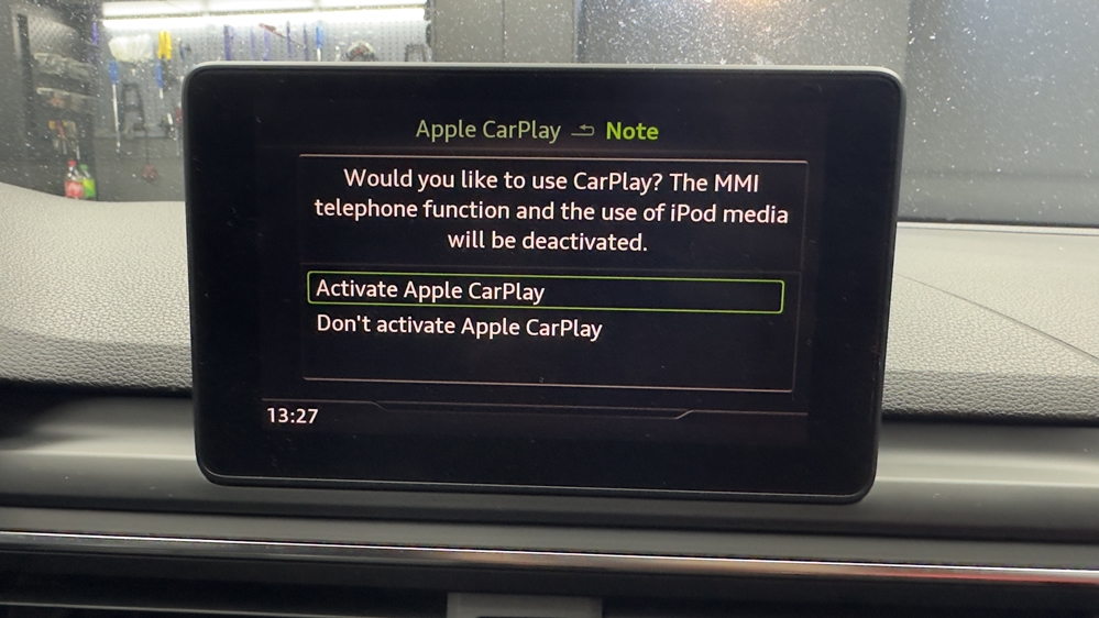 Montare 9 - Audi A4 B9 2017 Montare Camera Spate Marsarier Originala Port USB Activare Apple Carplay Android Auto