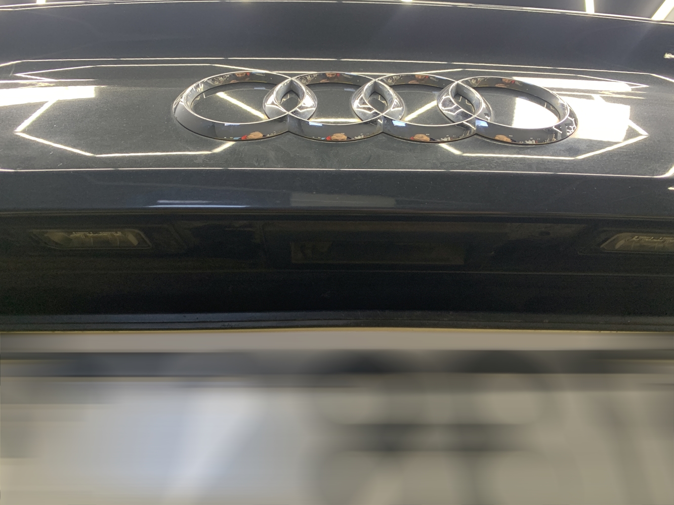 Montare 11 - Audi A4 B9 2018 Instalare Camera Spate Marsarier Originala Port USB Activare Apple Carplay Android Auto