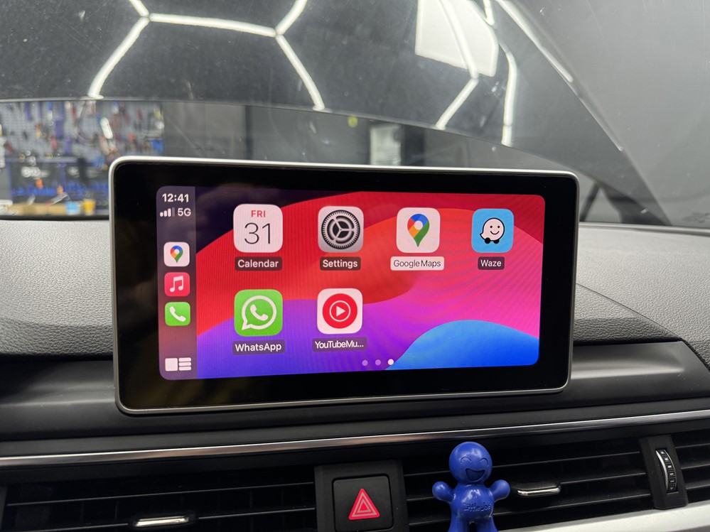 Montare 7 - Audi A4 B9 2018 Instalare Port USB 2 Sloturi Apple Carplay Android Auto Waze Google Maps Bucuresti