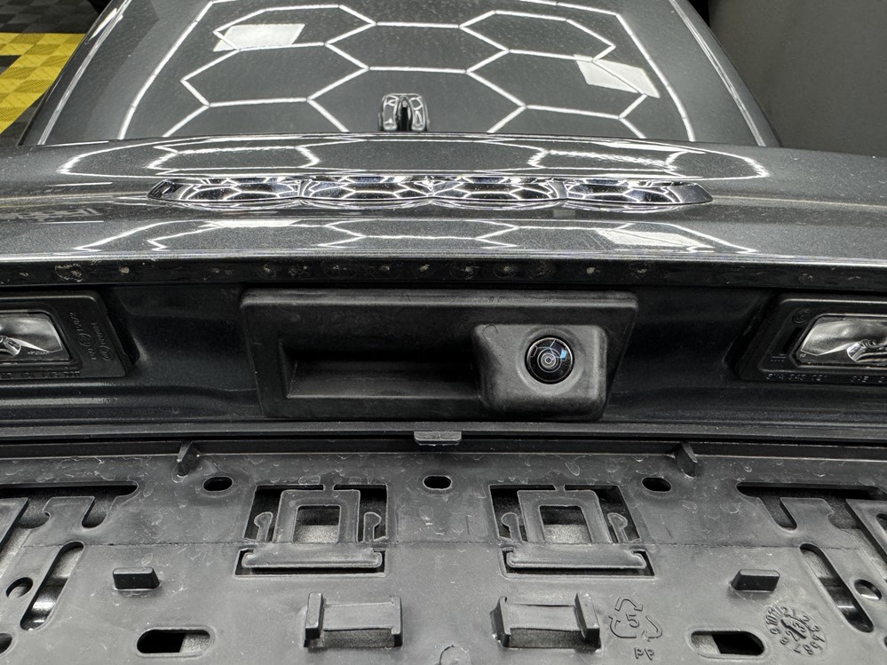 Montare 3 - Audi A4 B9 2019 Instalare Montare Retrofit Camera Video Spate Marsarier Highline Originala