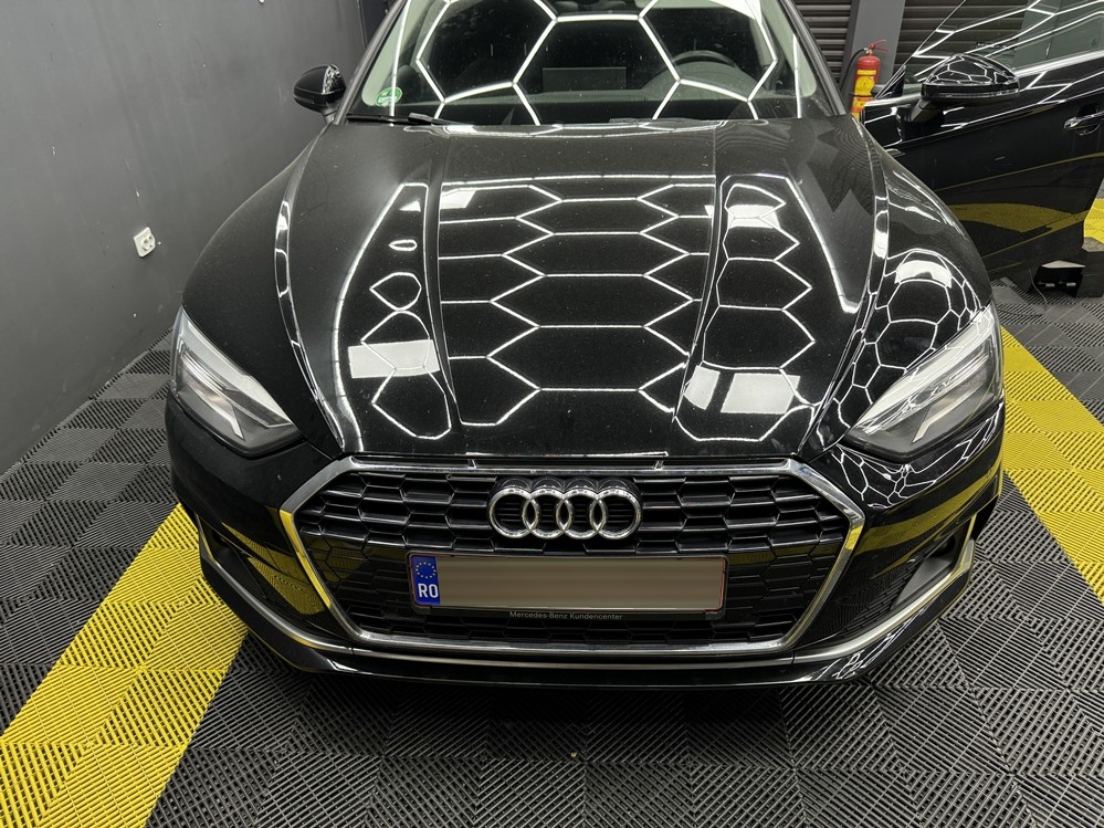 Montare 12 - Audi A4 B9 2021 Instalare Montare Senzori Parcare Fata Afisaj Senzori Parcare 