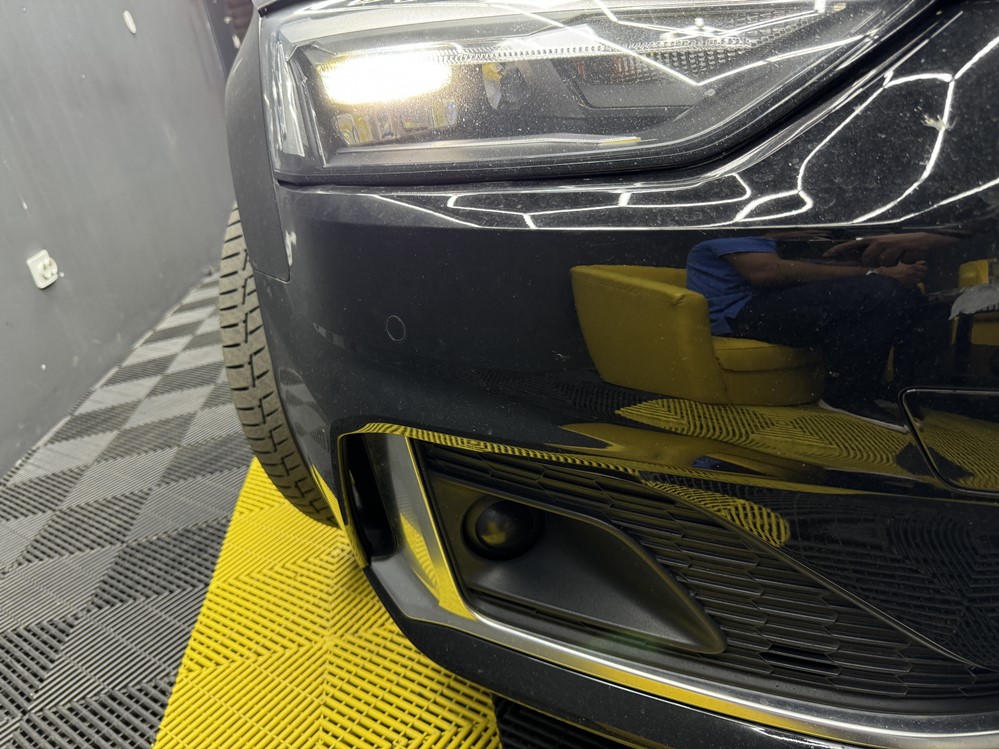 Montare 14 - Audi A4 B9 2021 Instalare Montare Senzori Parcare Fata Afisaj Senzori Parcare 