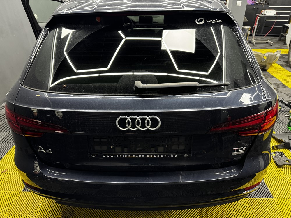 Activare 4 - Audi A4 B9 Variant 2018 Montare Camera Spate Marsarier Originala Highline Montare 4 - Audi A4 B9 Variant 2018 Montare Camera Spate Marsarier Originala Highline