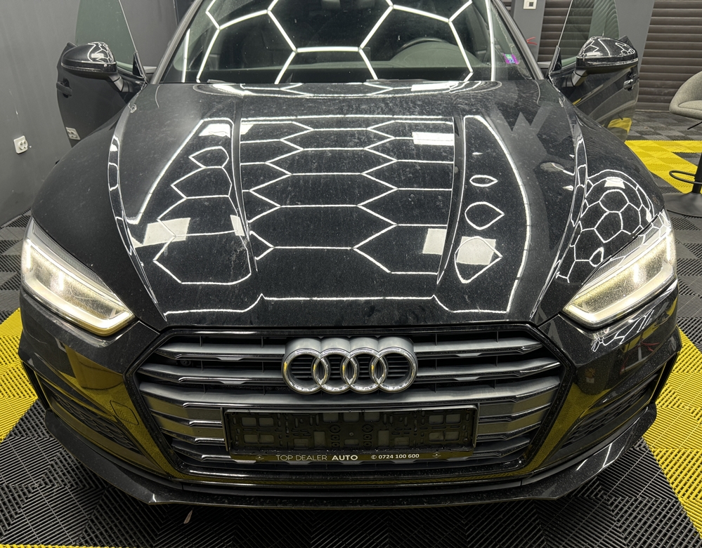 Montare 13 - Audi A5 F5 2018 Instalare Retrofit Navigatie Display Mare Port USB Camera Spate Marsarier Apple Carplay Android Auto