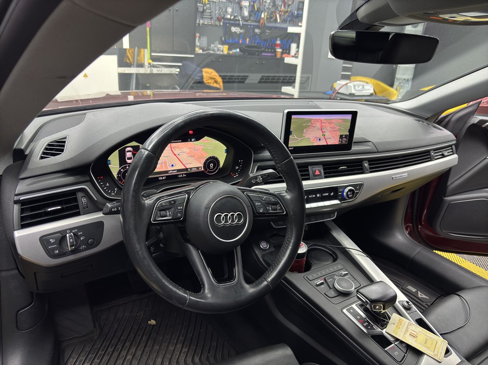 Montare 15 - Audi A5 F5 2019 Instalare Retrofit Navigatie Display Mare Ceasuri Digitale Afisare Harti Pe Ceasuri Plasma