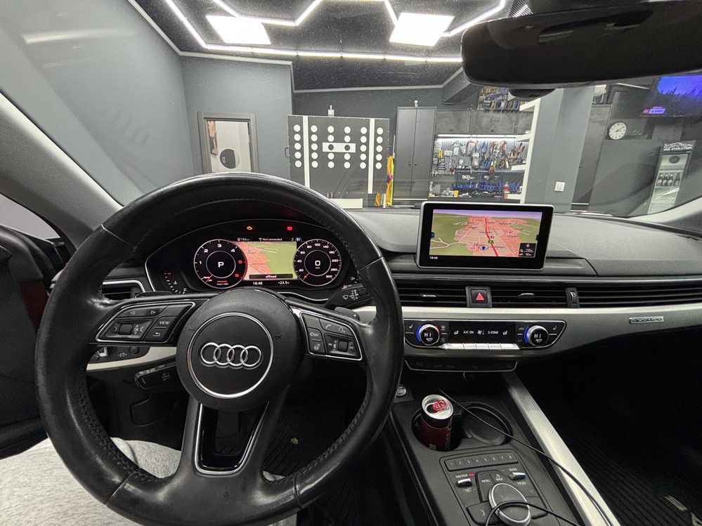 Montare 16 - Audi A5 F5 2019 Instalare Retrofit Navigatie Display Mare Ceasuri Digitale Afisare Harti Pe Ceasuri Plasma