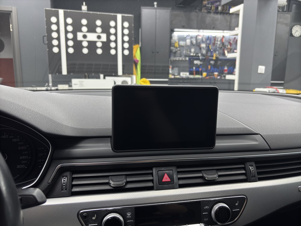 Montare 5 - Audi A5 F5 2019 Instalare Retrofit Navigatie Display Mare Ceasuri Digitale Afisare Harti Pe Ceasuri Plasma