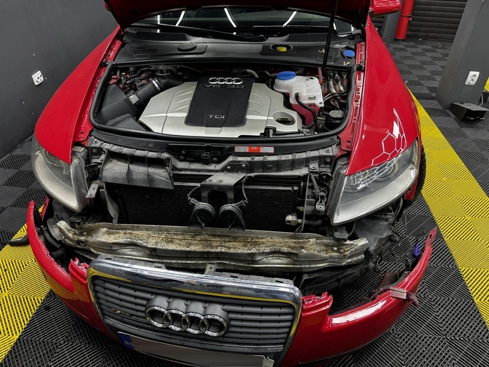 Montare 3 - Audi A6 C6 4F 2008 Instalare Faruri Noi LED DRL Dayline LED Facelift Bucuresti 