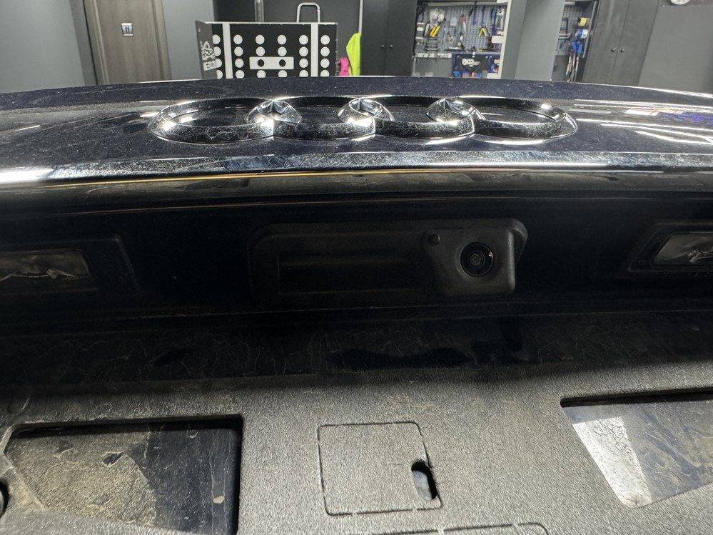 Montare 4 - Audi A6 C8 2020 Hybrid Retrofit Instalare Montare Activare Camera Spate Marsarier Originala Highline