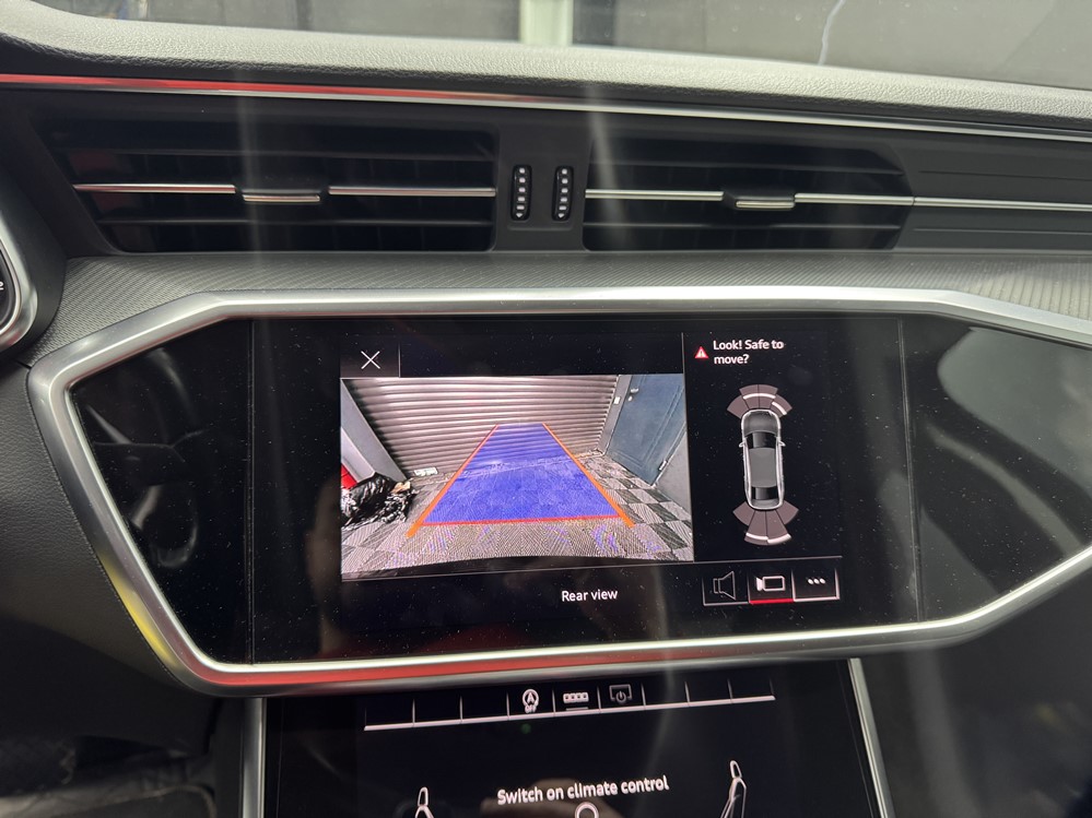 Montare 6 - Audi A6 C8 2021 Montare Activare Camera Video Spate Marsarier Originala Highline Bucuresti