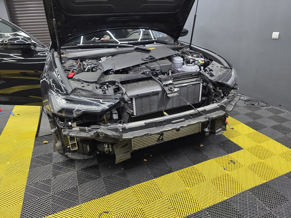 Activare 14 - Audi A6 C8 2025 Instalare Camere Fata Spate Laterale Area View Audi Top View Surrounding Top View Montare 14 - Audi A6 C8 2025 Instalare Camere Fata Spate Laterale Area View Audi Top View Surrounding Top View