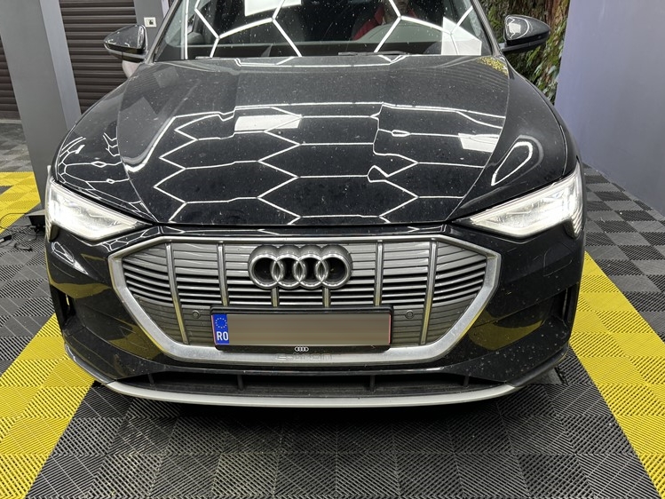 Montare 2 - Audi E-Tron 2023 Instalare Montare Activare Camera Spate Marsarier Originala Highline Bucuresti