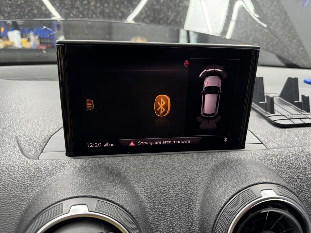 Montare 7 - Audi Q2 2022 Instalare Montare Activare Camera Spate Marsarier Originala Highline Bucuresti