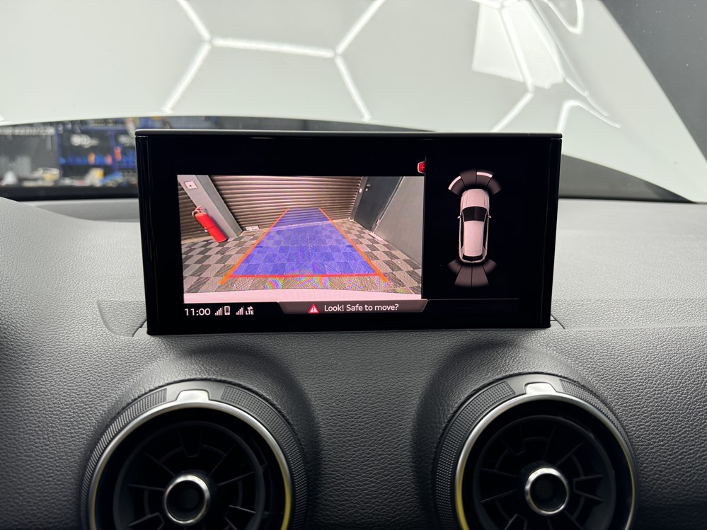 Montare 9 - Audi Q2 2021 Instalare Montare Activare Camera Spate Marsarier Originala Highline Bucuresti