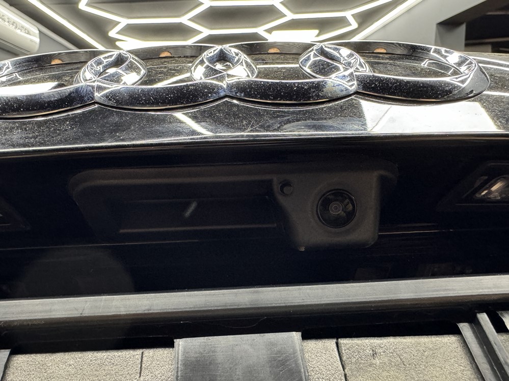 Montare 4 - Audi Q3 2020 Instalare Montare Activare Camera Spate Marsarier Originala Highline Bucuresti