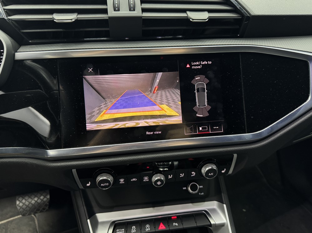 Montare 7 - Audi Q3 2020 Instalare Montare Activare Camera Spate Marsarier Originala Highline Bucuresti