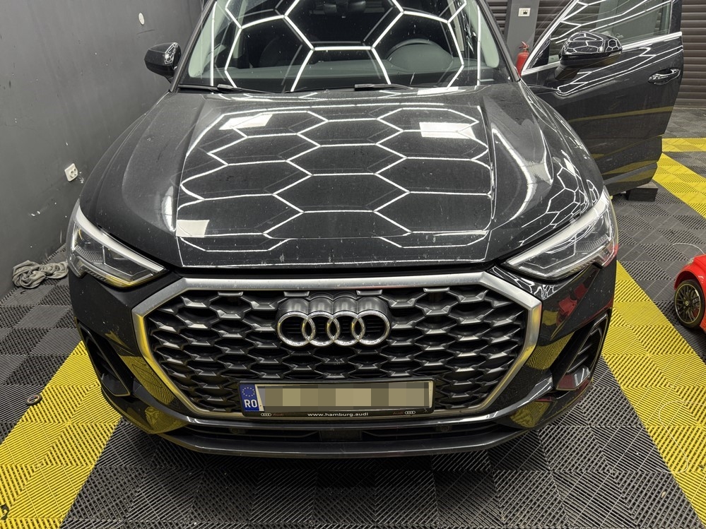 Activare 5 - Audi Q3 2021 Instalare Camera Marsarier Originala Camera Spate OEM in Maner Haion Montare 5 - Audi Q3 2021 Instalare Camera Marsarier Originala Camera Spate OEM in Maner Haion