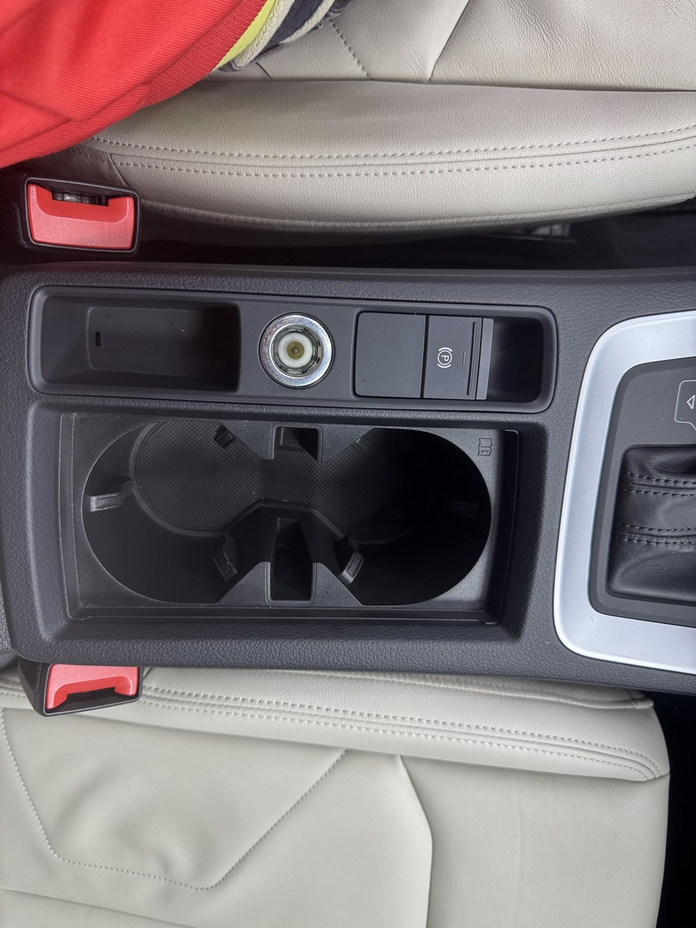 Activare 2 - Audi Q3 F3 2021 Montare Buton Auto Hold Original Activare Functie AutoHold Hill Hold Assist Bucuresti Sector 1 Montare 2 - Audi Q3 F3 2021 Montare Buton Auto Hold Original Activare Functie AutoHold Hill Hold Assist Bucuresti Sector 1